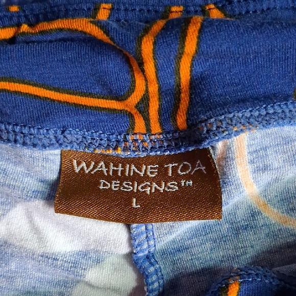 Wahine Toa Designs Large, Blue Floral Leggings - Picture 3 of 8